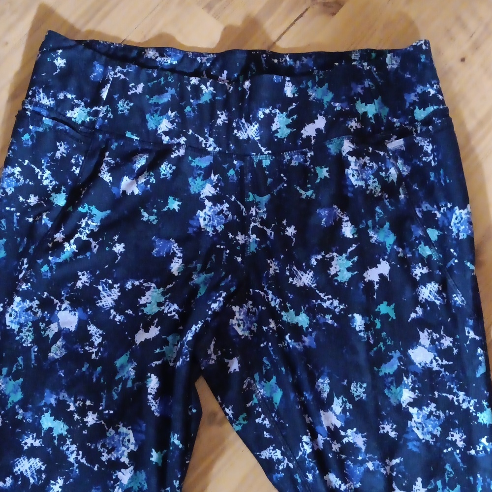 Livi active leggings with pockets